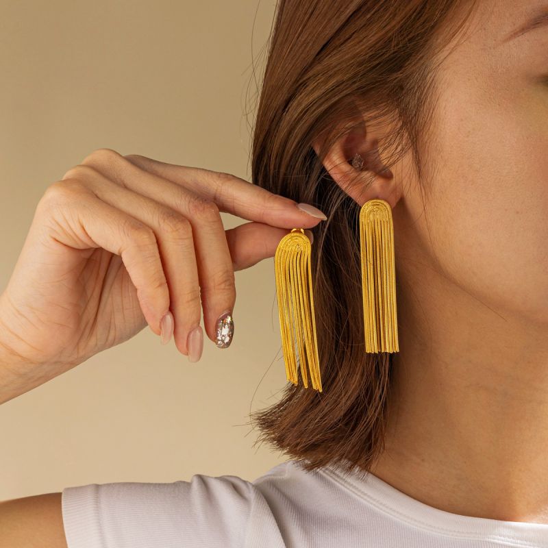 ARETES FLECOS DORADOS