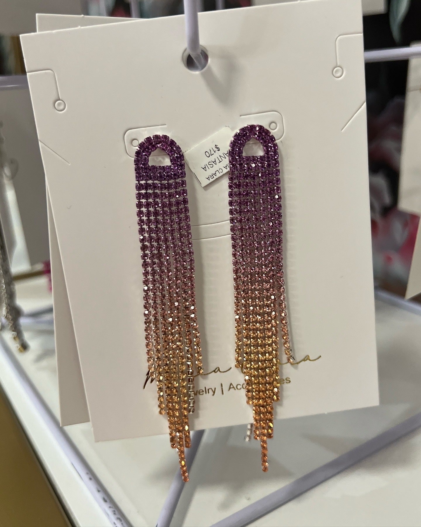 ARETES TASSEL