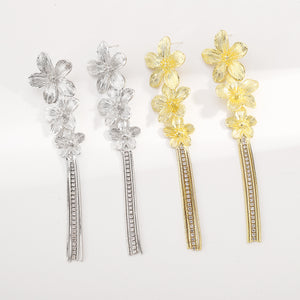 ARETES LARGOS FLORALES
