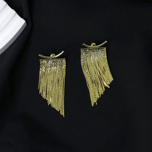 ARETES TASSEL