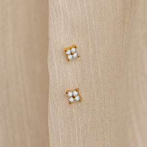 ARETES TRÉBOL