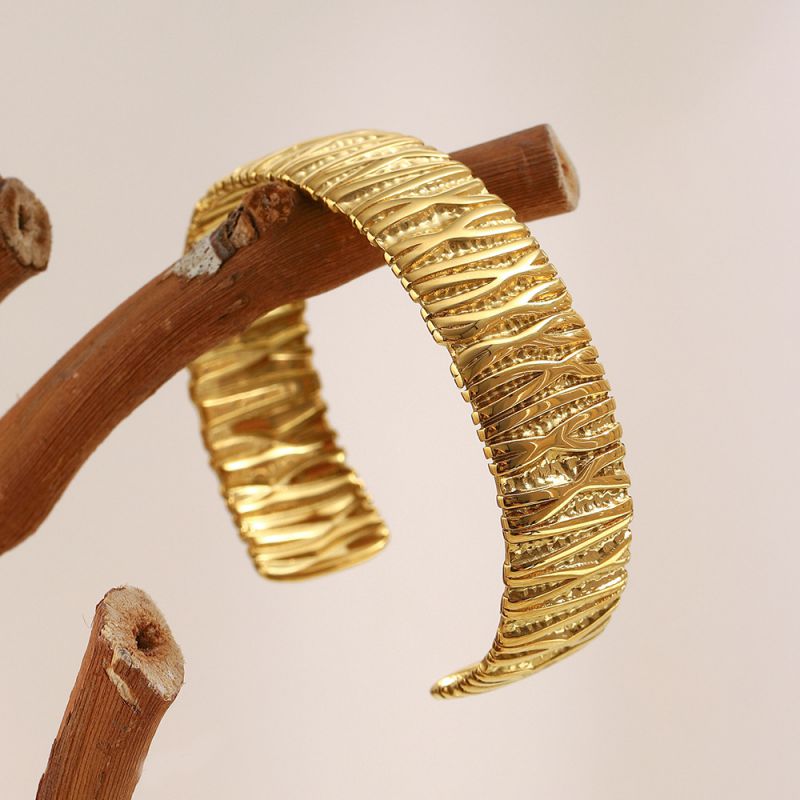 BRAZALETE IRREGULAR