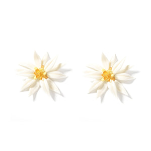 ARETES FLOR BLANCA