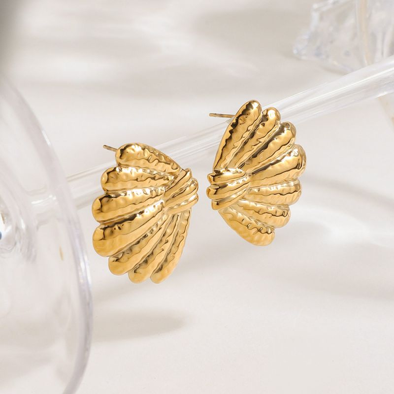 ARETES CONCHA