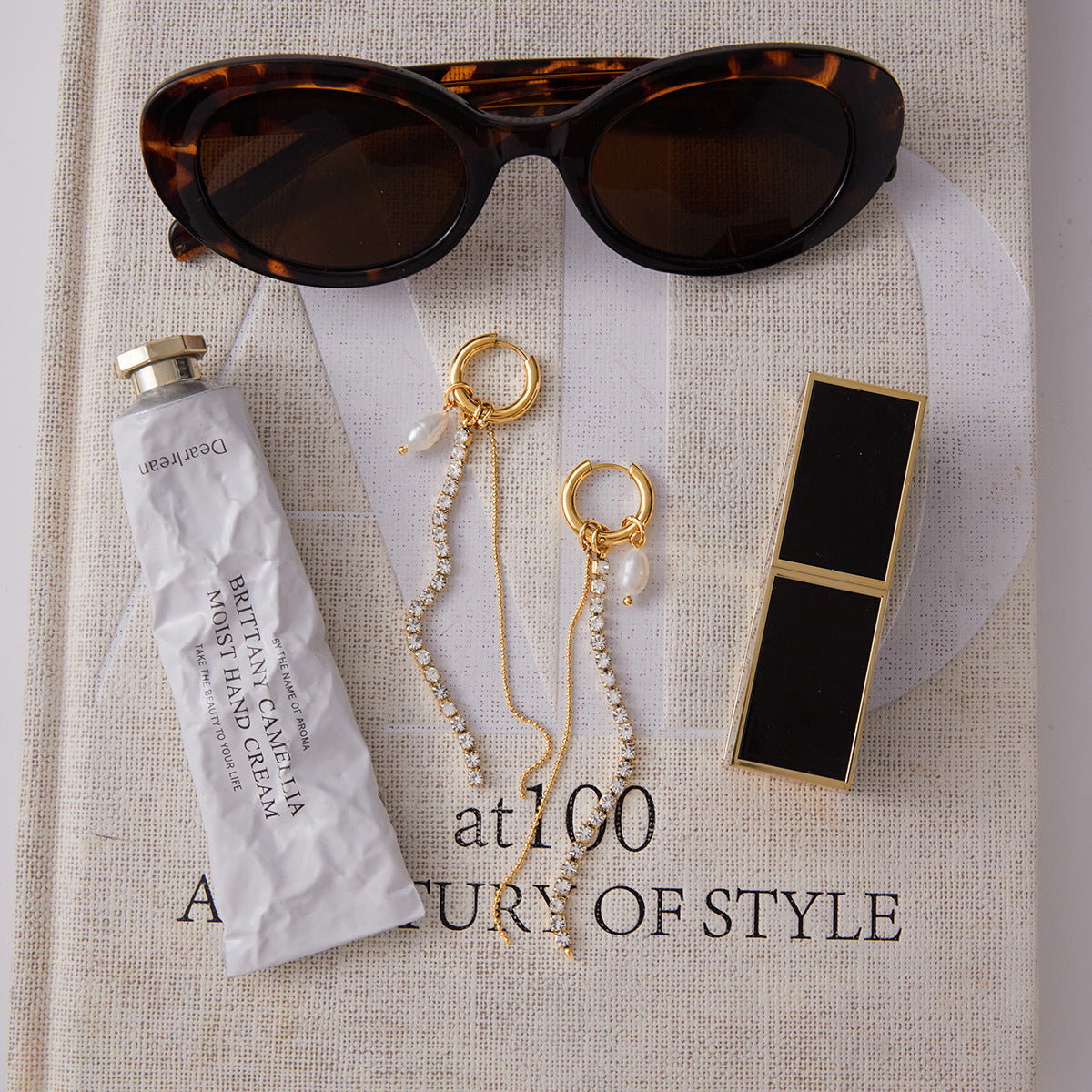 ARETES LARGOS ZIRCONIA Y PERLAS