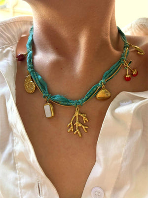 COLLAR AZUL TURQUESA
